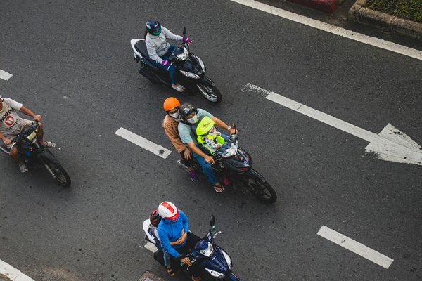 Focus sur la législation des casques moto en France